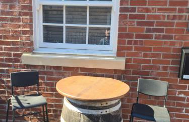 Number 10 - Stunning brand new house - sleeps 6 - free parking - Foto 4