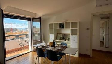 Appartamento Isola- Attico con Balcone - Foto 1