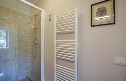 2 Bedroom Lovely Apartment In Gombitelli - Foto 33