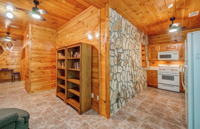 Treetop Oasis - Photo 34