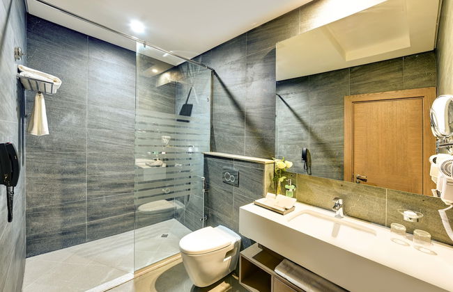 Abar Hotel Apartments - Photo 36