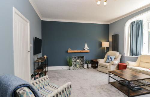 Molly's Place - Photo 3