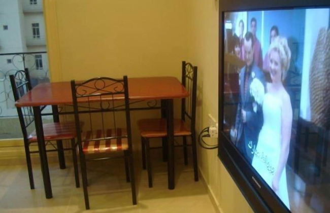 Red Tower Furnished Apartments - Photo 4