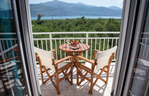 SEA & OLIVES HOUSE - Photo 8