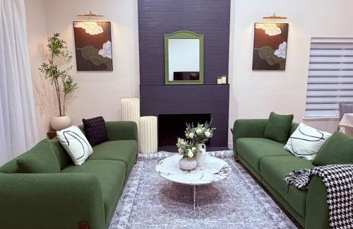 Minutes to ONT Airport And Entire Home With Billiards - Foto 55