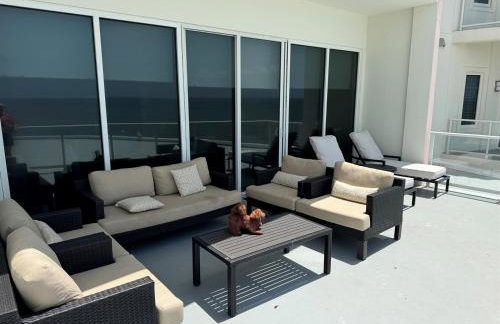 XL Terrace, Lazy River, I-O Pools, Game Room, Spa, Beach, Luxury 2-2 Penthouse! - Foto 71