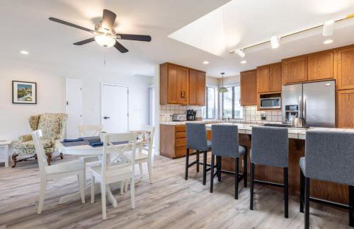 Quaint and Charming 4BR Tranquil Palo Alto Retreat - Photo 18