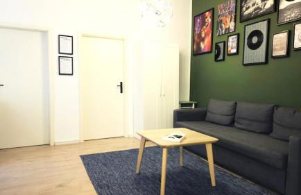 Modern Gesundbrunnen Flat Sleeps 6 Guests - Foto 20