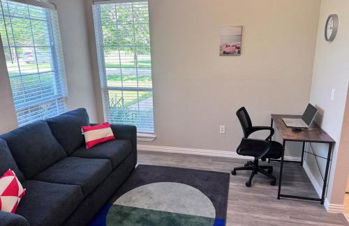 Tranquil 1,5 Acre Retreat with Modern Comfort - Foto 5