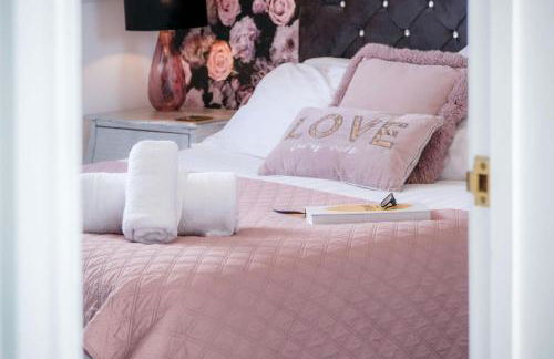 The Penthouse - Luxury 1 Bed - Panorama - Tenby - Photo 78