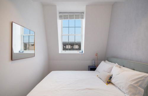 Mayfair Residences - Photo 5