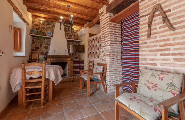 El Porton in El Borge - Foto 6