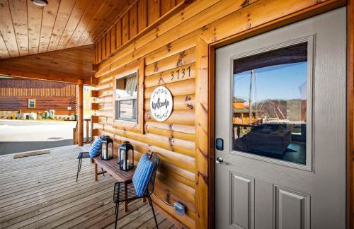 Indoor Pvt Pool, Pkyway, 44, HotTub, BBQ, King - Photo 39