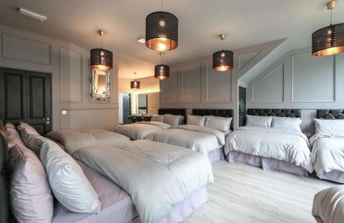 Manhattan Suite - sleeps 24! Heart of Liverpool - Foto 12