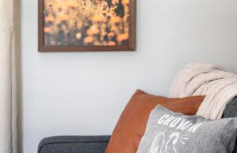 Step Free Entrance-Wolfe Cottage at Wrenwood Ranch, King Bed - Foto 9