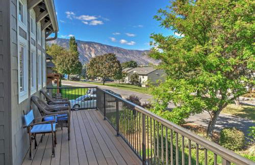 Gorgeous Wapato Point Lakehouse with Private Hot Tub - Foto 19