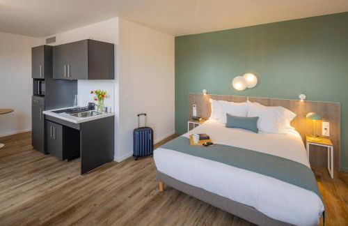 All Suites Appart Hôtel - Le Havre Centre - Les docks - Foto 20