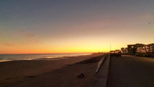 Joli Studio 28m² 200m plage avec balcon - Foto 2