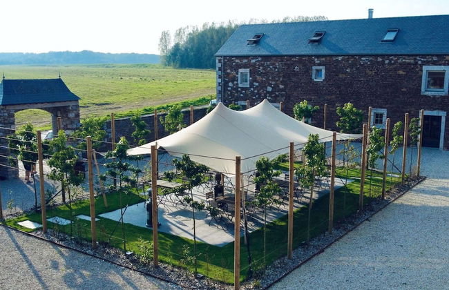 Splendid Castle in Perwez-haillot With Sun-loungers - Photo 28