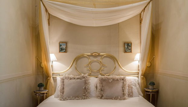 Casa Beatrice, an Apartment with Private Garden inside the Walls of Lucca - Photo 2, Room