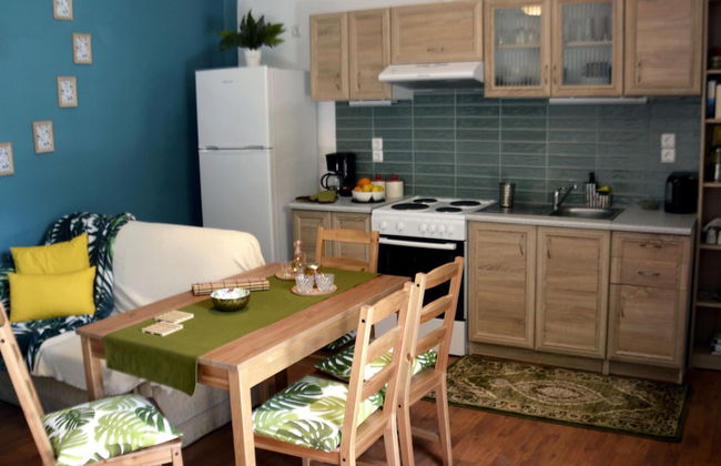 Chrismma 1-bed Apt With Private Yard & Parking - Foto 7