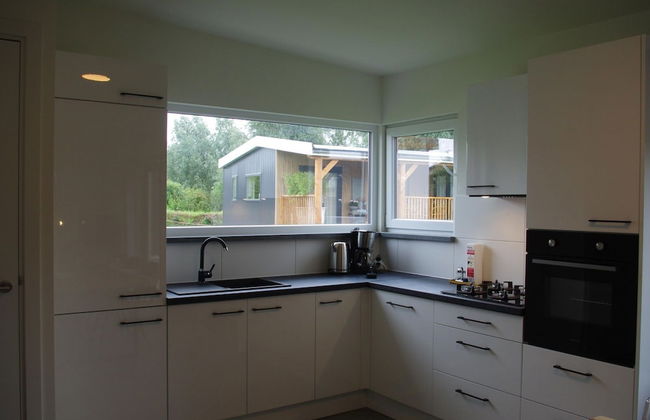 Beautiful Bungalow Near Alkmaar - Photo 5