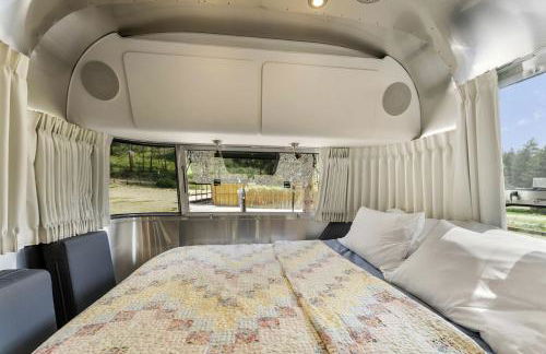 Fully-Equipped Airstream Rental for Glamping in Chelan, Washington - Foto 5