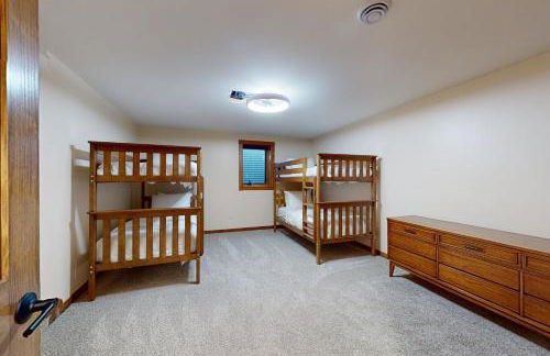 Lakeside Lodge - Photo 34