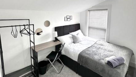 Gillingham 4 bed Guest House - Foto 4