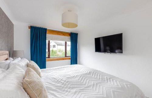 20 mins to Edinburgh 3 bedroom detached family house Wi-Fi Parking - Foto 13