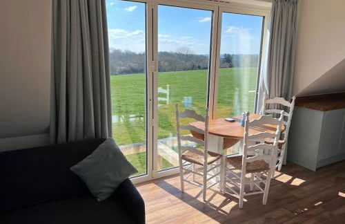 The Swish-New Forest Retreat BALCONY WITH VIEWS - Foto 6