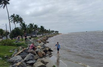 Casa Praiana - Piscina, churrasqueira, Wi-Fi, espaço amplo, garagem, lado praia - Foto 46