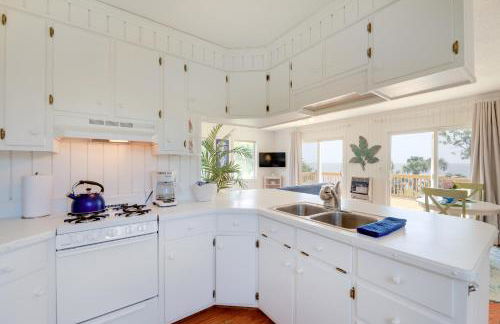 Waterfront Crystal Coast Vacation Rental with Deck! - Foto 10