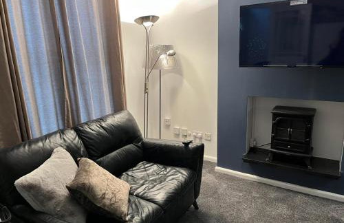 Modernised 4bed stay-away-home in Runcorn sleeps 7 - Foto 9