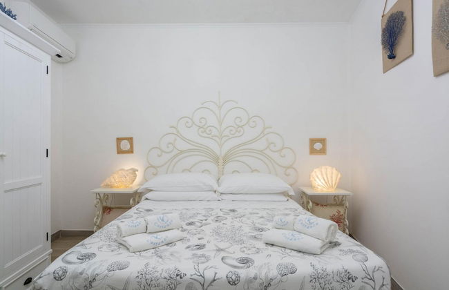 Luxury Villa Vittoria- Villa With Garden Swimming Pool and Jacuzzi Overlooking the sea - Foto 44