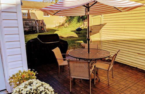 The Estate Loft in Downtown Milford - Foto 18