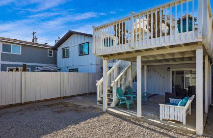 Steps to Beach w/ Patio+deck Foosball Happy Bottom Beach House by Avantstay - Foto 51