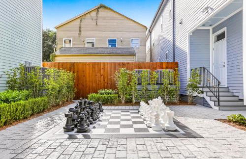 Hosteeva Amazing 4 BR Modern Condo with Balcony Near Frnch Quarter - Foto 78