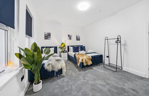 Deja Two Luxe 4BR House By AltoLuxo Short Lets & Serviced Accommodation With Free WiFi & Parking - Foto 35