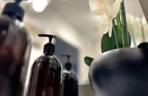 AJ - Stylish Pied-à-Terre à La Joliette - Parking - Foto 3