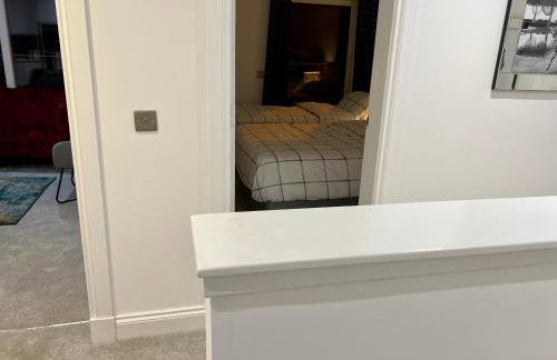 DESIGNER HOUSE - University of Glasgow / Central Glasgow 'Hillhead' West End G12 - Luxurious & Contemporary Detached House / Terrace / Garden / 'electric car charging' Garage Parking - Foto 21