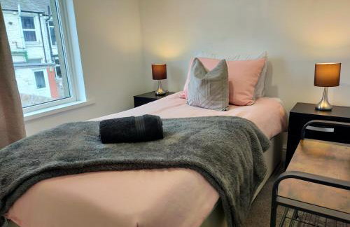 Newly Renovated 3 Bedroom House, 6 beds with 2 showers, near University Town Centre - Foto 29