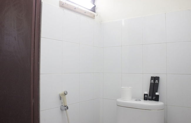 Minimalist 2BR Apartment at Gateway Ahmad Yani Cicadas - Photo 15