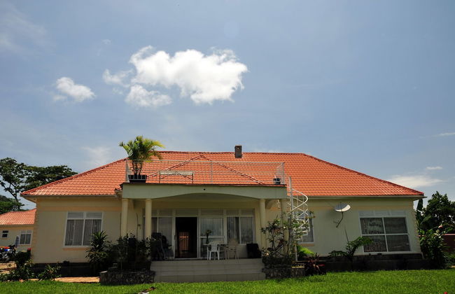 Victoria Lake View Guest House & Safaris - Photo 2