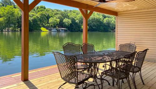 Home in Bella Vista with Deck and Lake Windsor Views! - Foto 2
