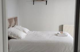 Studios ou Chambre SDB avec extérieur centre-ville Ribérac - Foto 15