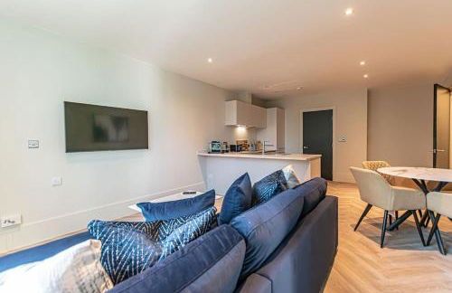 1 Bed Apt - Balcony - City View - Great Location - Foto 5