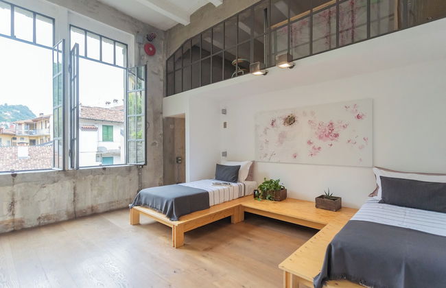 Design Loft With Private Parking by Rent all Como - Photo 5