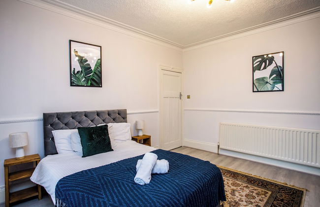 Spacious 5 Bed House Newcastle Gateshead - Photo 13