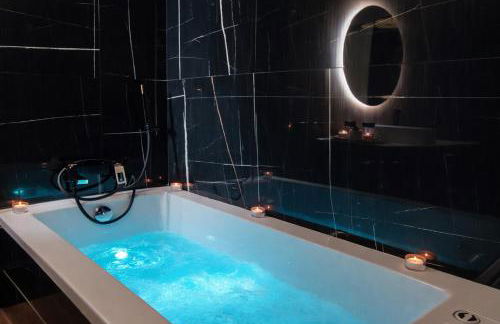 Romantic Sea View Studio with Jacuzzi in Alicante Center - Foto 8